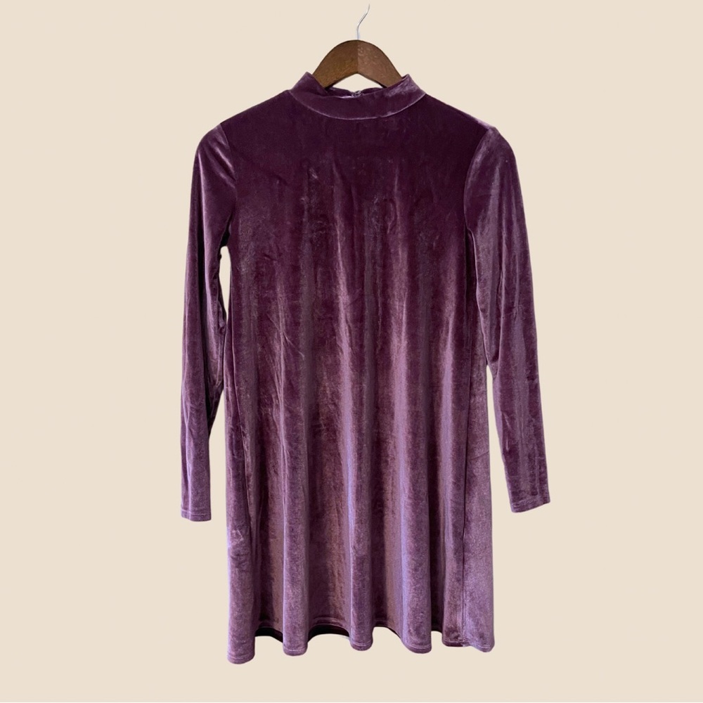Forever 21 Velvet Long Sleeve Dress Size S